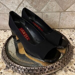 Vaneli Black Peep-Toed Chunky Heel